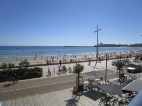 Appartement 2 chambres face à la mer avec balcon et wifi - FR-1-197-428